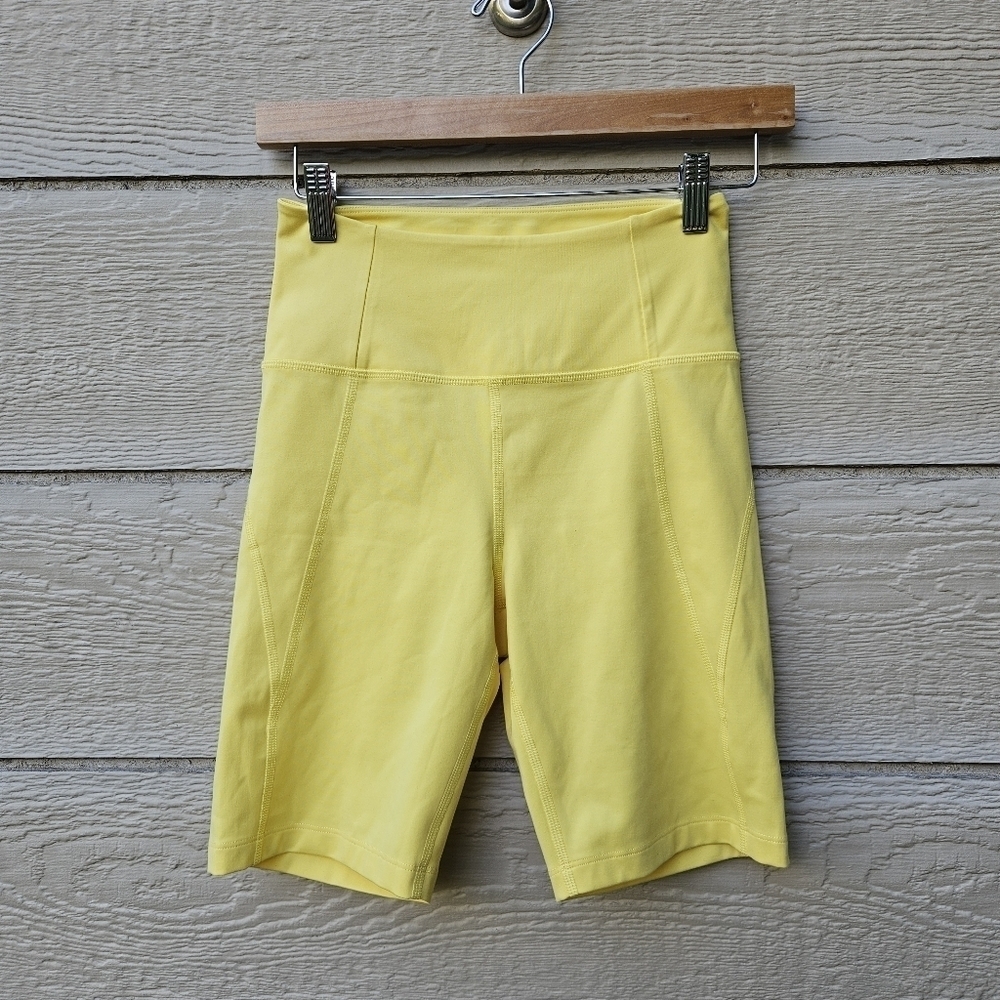 Girlfriend Collective yellow bike shorts 8 inch inseam small flaw size small